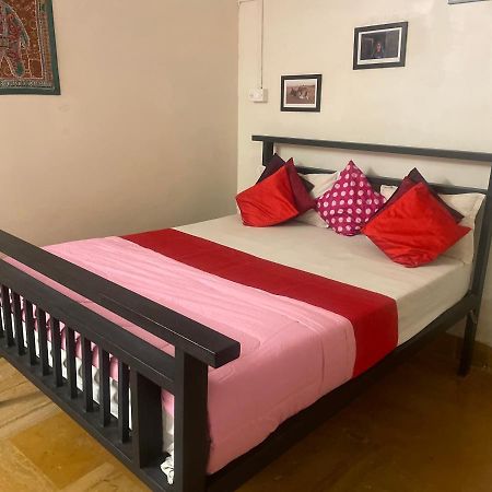 Hotel Dilbar Safari Jaisalmer Bagian luar foto