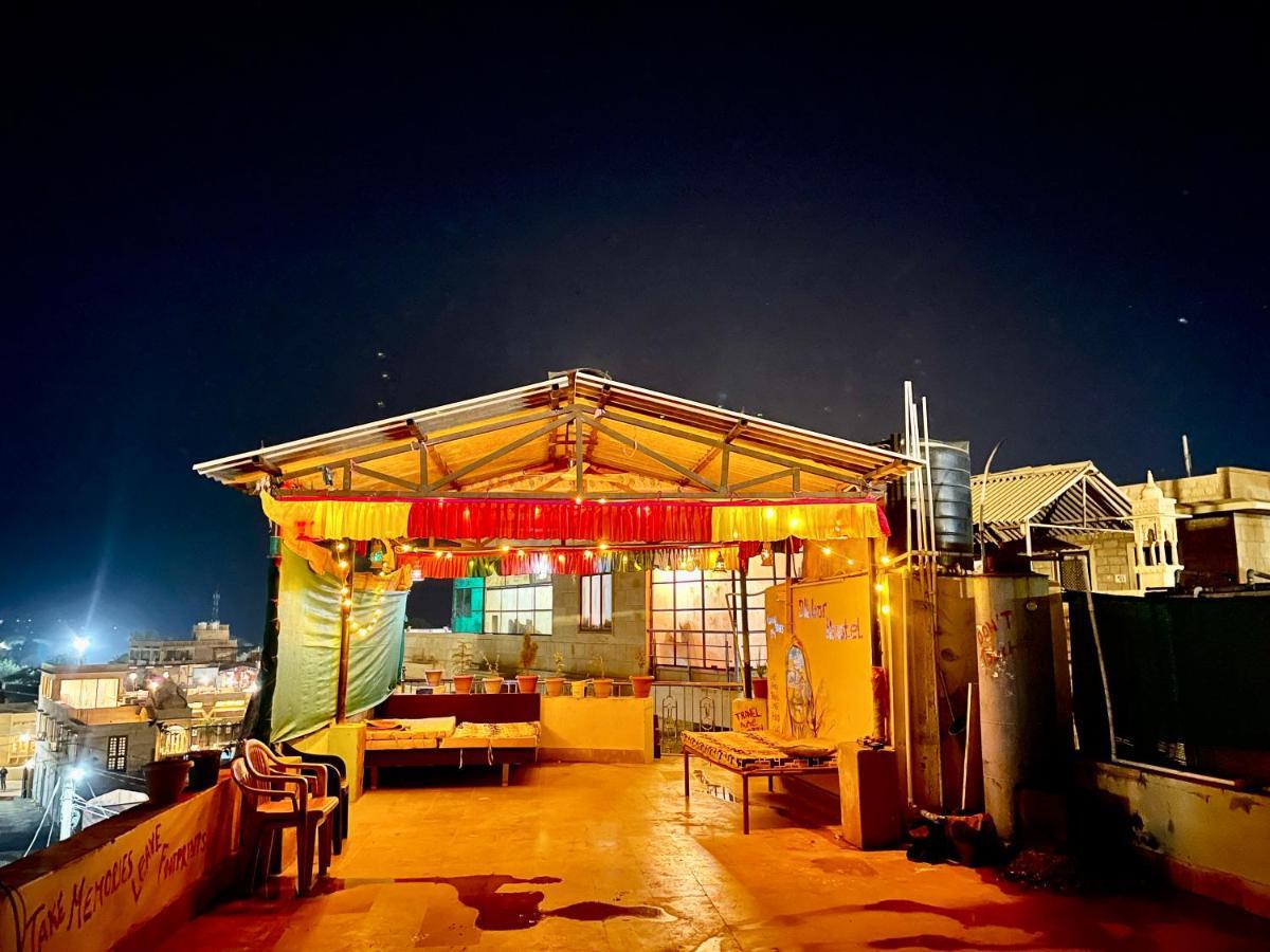 Hotel Dilbar Safari Jaisalmer Bagian luar foto