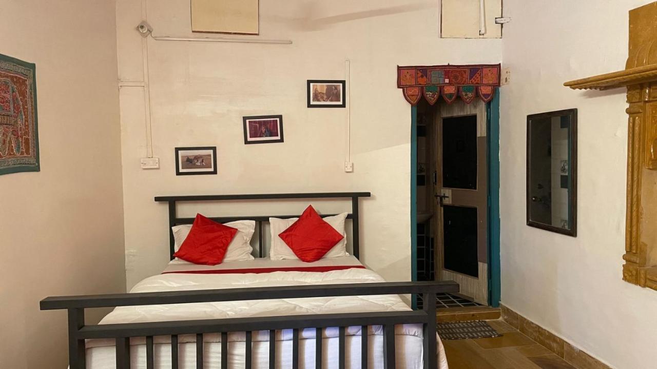 Hotel Dilbar Safari Jaisalmer Bagian luar foto