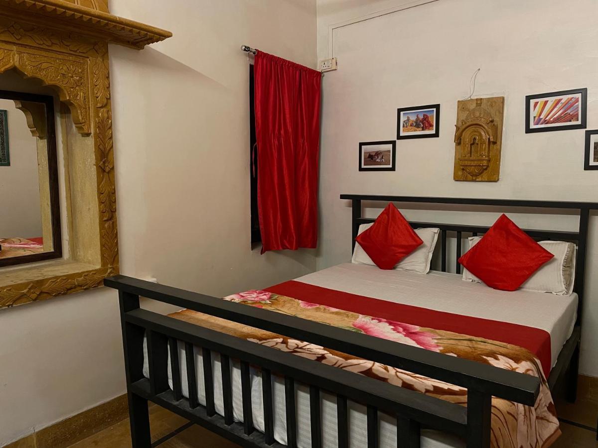 Hotel Dilbar Safari Jaisalmer Bagian luar foto