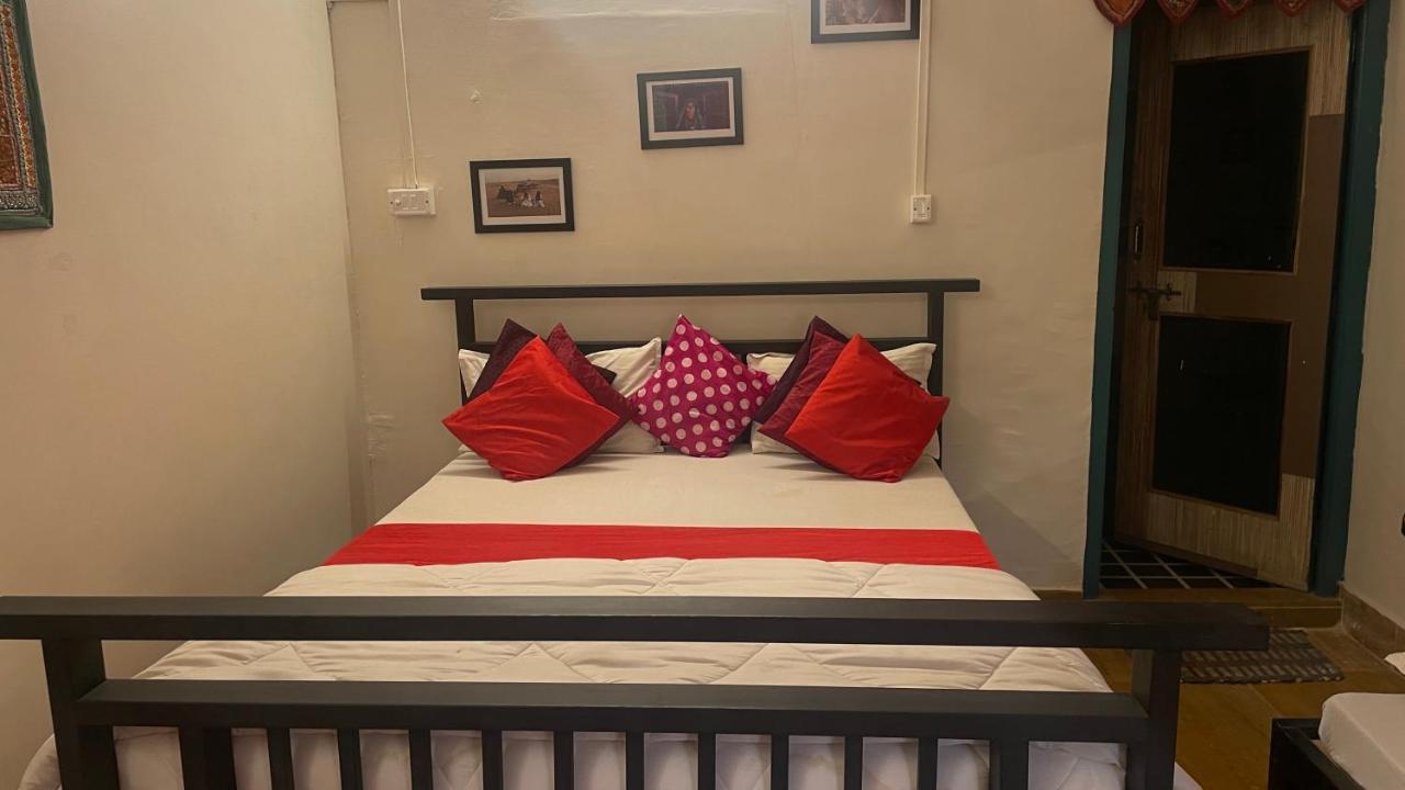 Hotel Dilbar Safari Jaisalmer Bagian luar foto