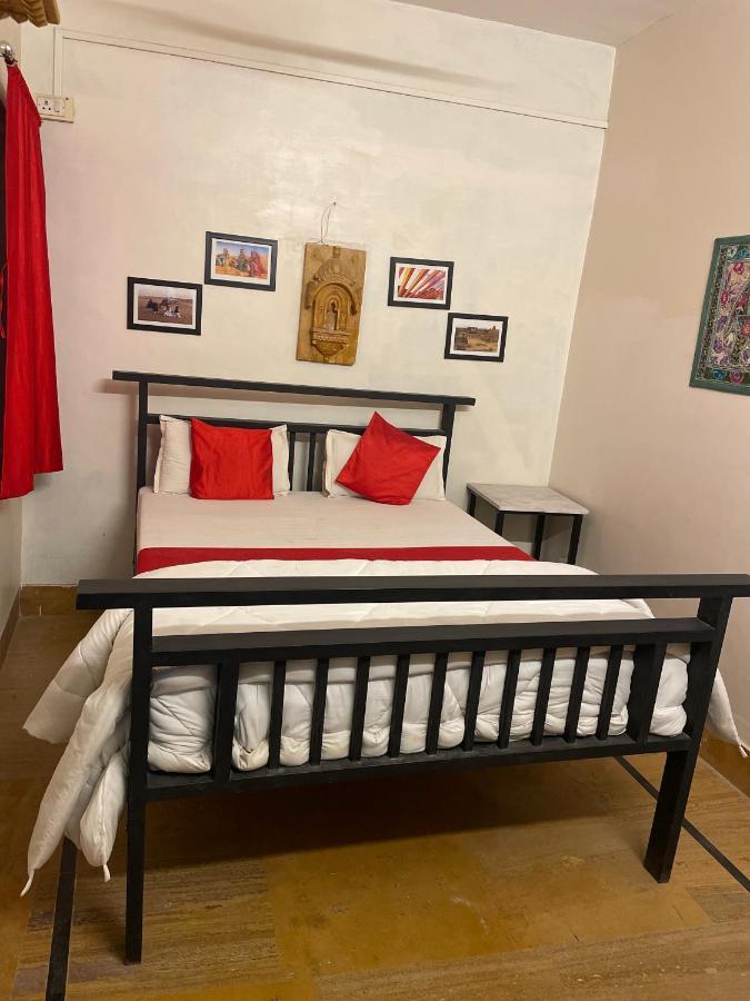 Hotel Dilbar Safari Jaisalmer Bagian luar foto
