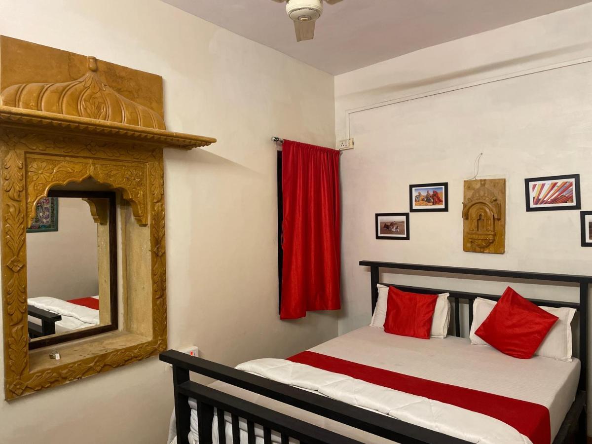 Hotel Dilbar Safari Jaisalmer Bagian luar foto