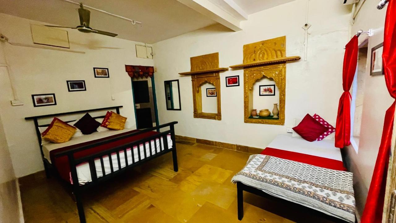 Hotel Dilbar Safari Jaisalmer Bagian luar foto