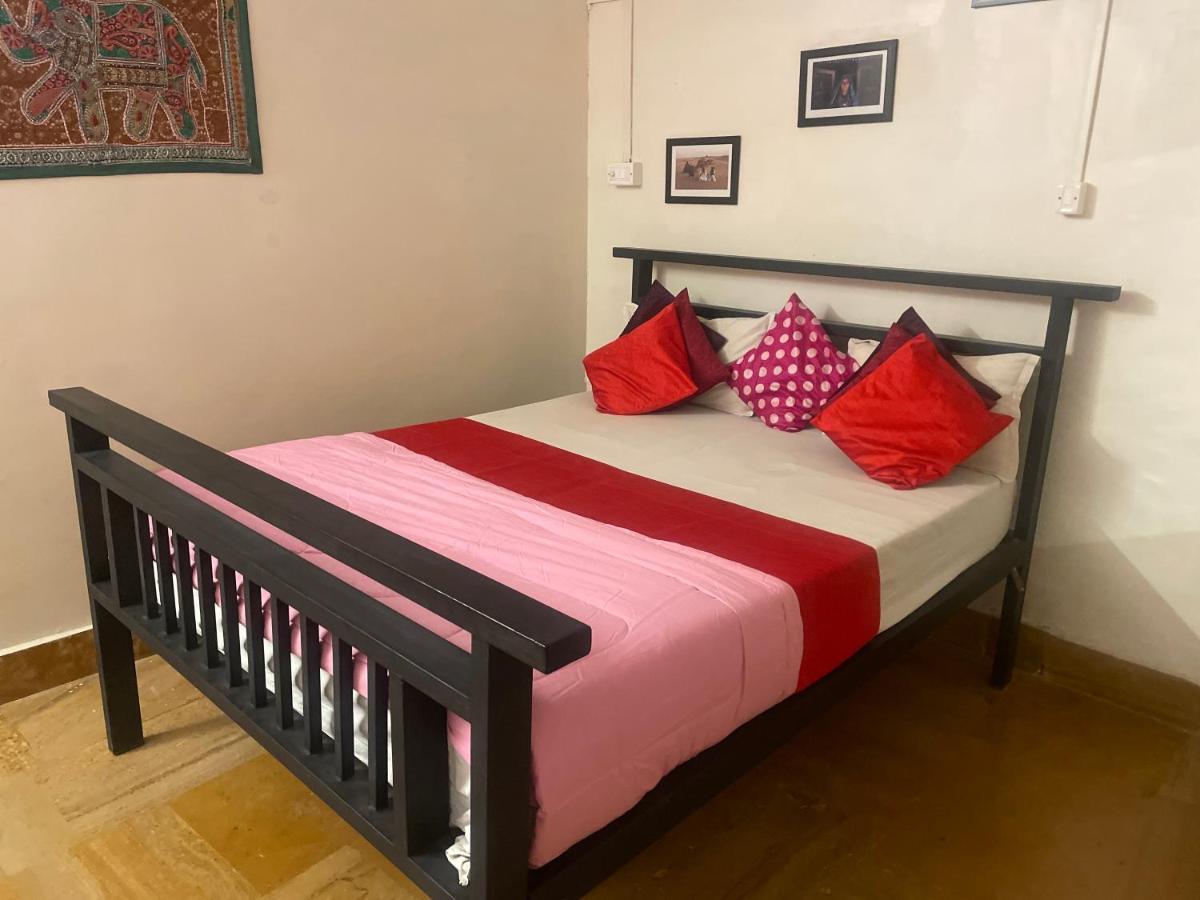 Hotel Dilbar Safari Jaisalmer Bagian luar foto